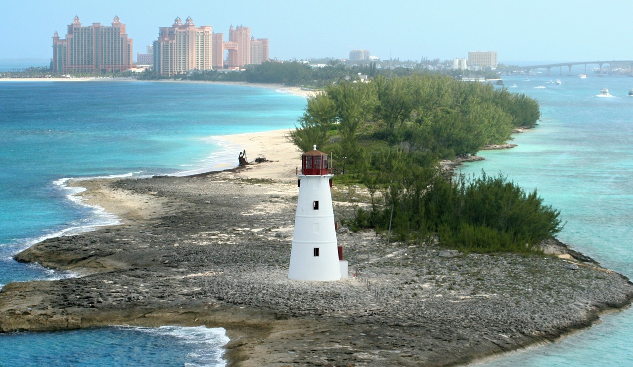 Get to island hopping in the Bahamas to get the most out of your vacation with this guide.